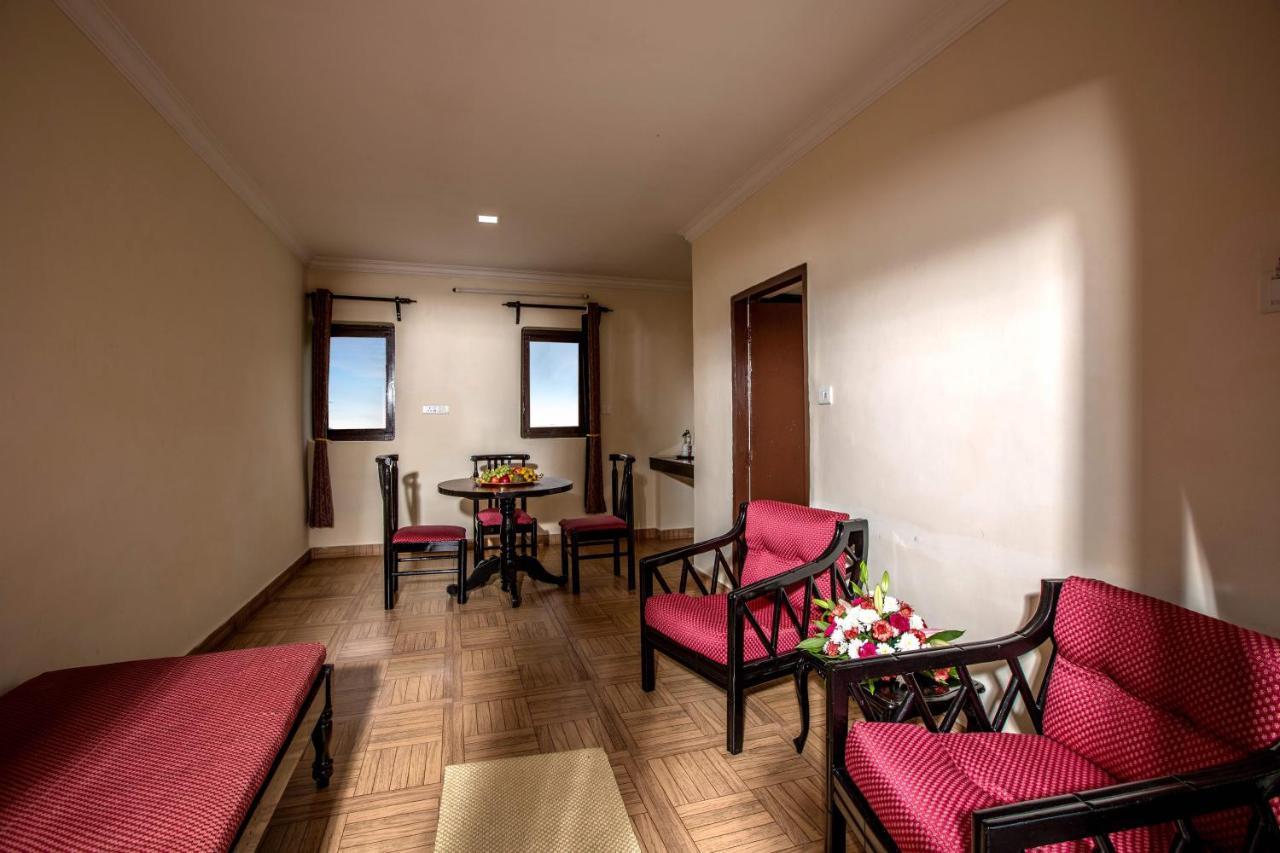 Hotel Lakeview Ooty Exterior photo