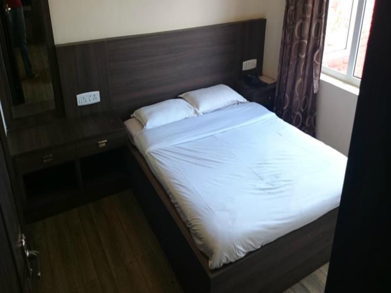 Hotel Lakeview Ooty Exterior photo