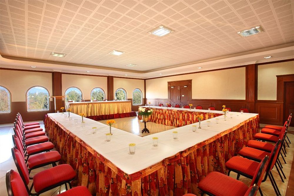 Hotel Lakeview Ooty Exterior photo