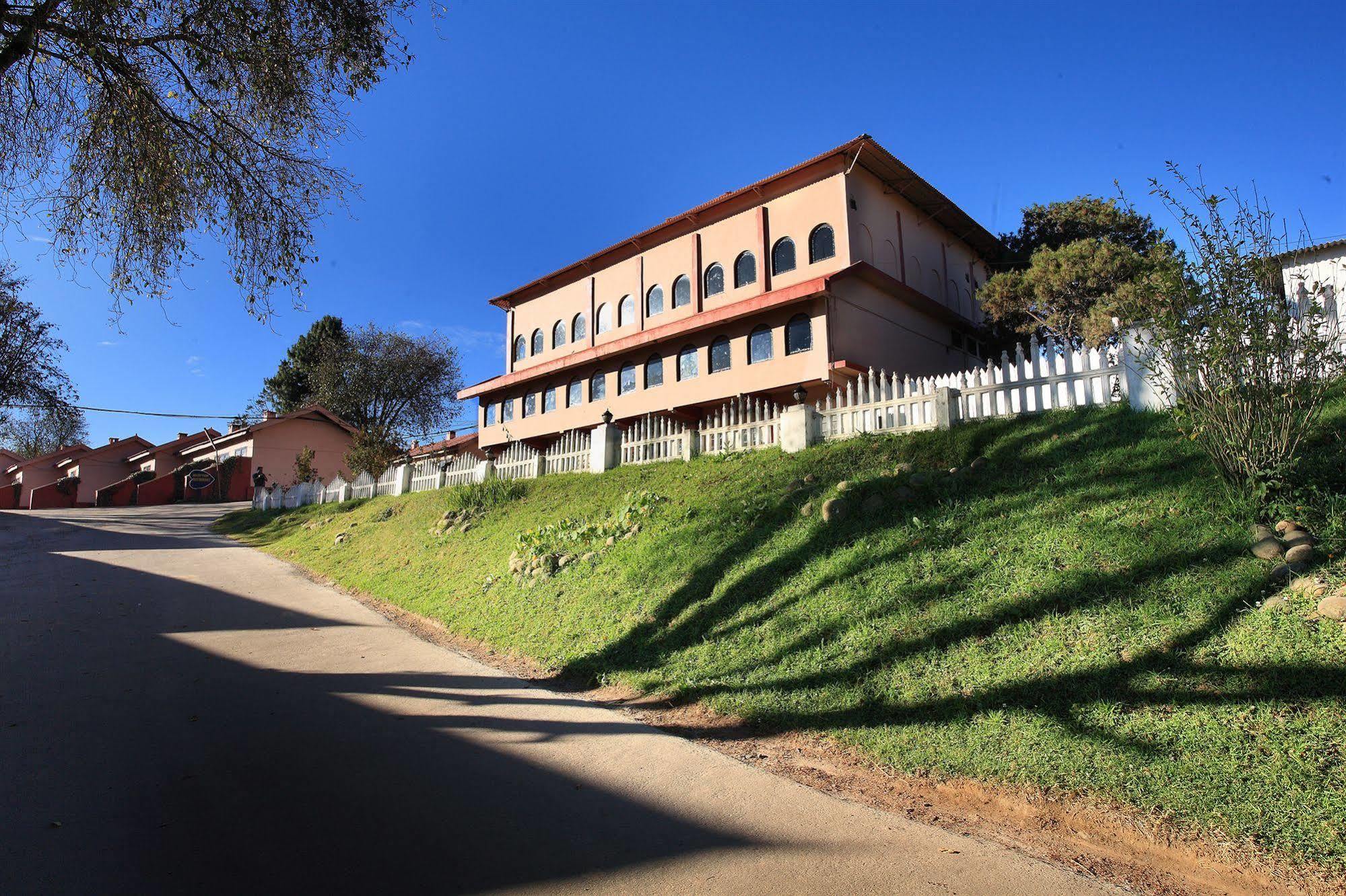 Hotel Lakeview Ooty Exterior photo